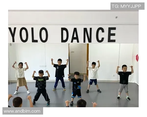 重庆街舞队荣获全国街舞比赛第三名的精彩历程与经验分享 重庆街舞队荣获全国街舞比赛第三名的精彩历程与经验分享